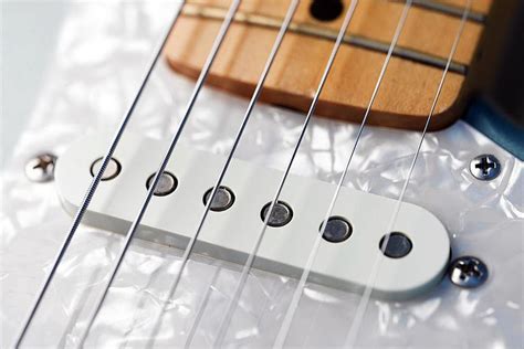 Imitation of a guitar string (option 3) - sound effect