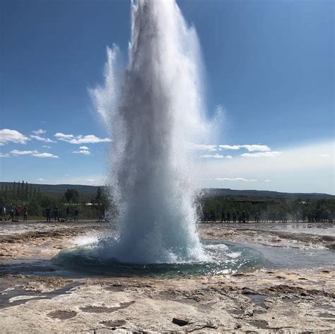 Geyser eruption - sound effect