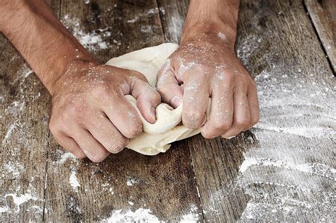 Kneading sound effects