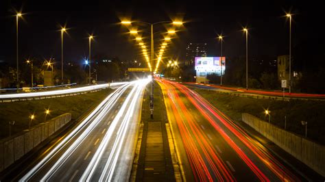 Light urban vehicular traffic - sound effect