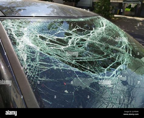 Car windshield is shattered in a car accident - sound effect