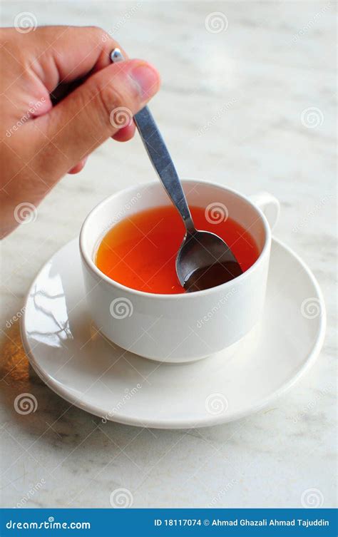 Stirring tea in a cup - sound effect