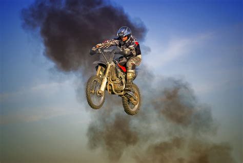 Motocross bike in jump - sound effect