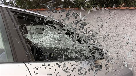 Destruction of glass and concrete in a car accident - sound effect