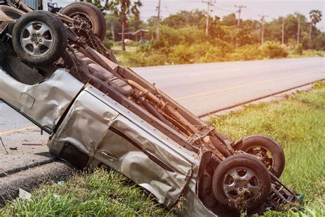 Rollover accident - sound effect