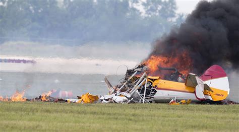Plane crash and fire - sound effect