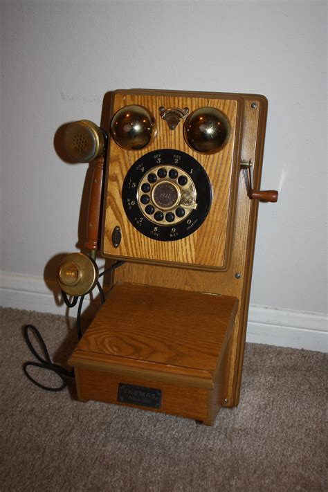 Antique telephone (1927), set from 1 to 5 - sound effect