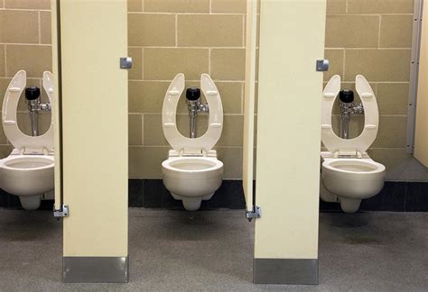 Public toilet in an institution, flush - sound effect