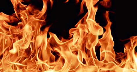 Fire: large bursts of flame - sound effect