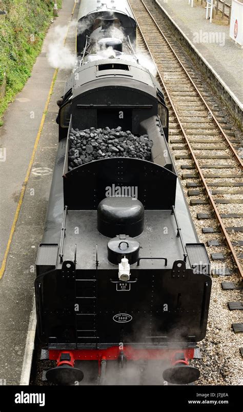 Steam locomotive is waiting - sound effect