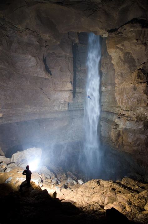 Underground waterfall - sound effect