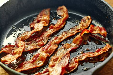 Frying bacon - sound effect