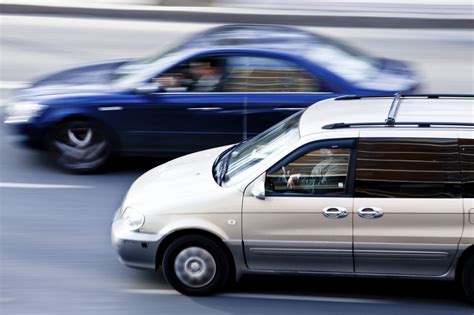 Passing cars - sound effect