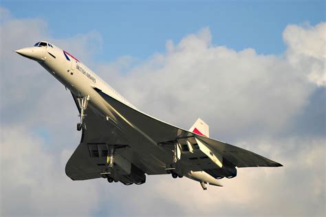 Flying concorde - sound effect
