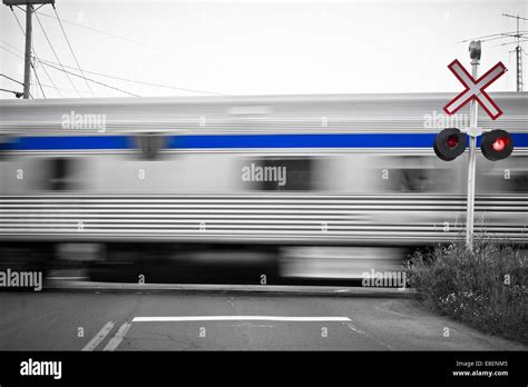 Passing train (3) - sound effect