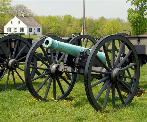 Cannon: three quick bursts - sound effect