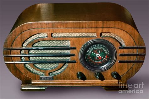 Radio 1940: philco tabletop (2) - sound effect