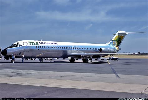 Jet dc-9 takes off (2) - sound effect