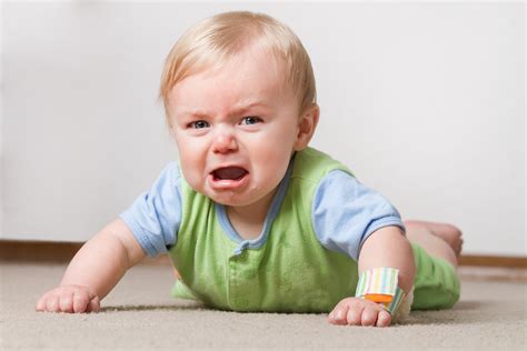 Baby crying (5) - sound effect
