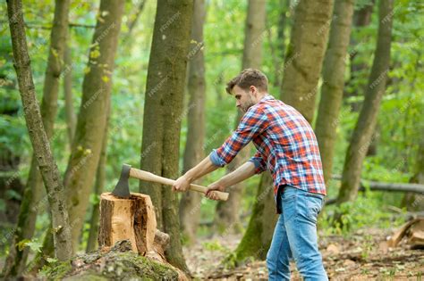 Chopping a tree with an ax - sound effect