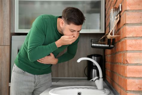 Vomiting in a man: nausea (vomit) - sound effect