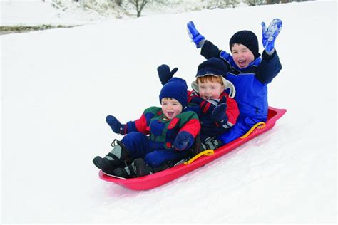 Sit down and go on a sled - sound effect