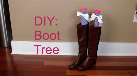 Steps up the tree in boots - sound effect