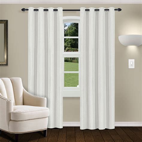 Curtains: small curtains open and close - sound effect