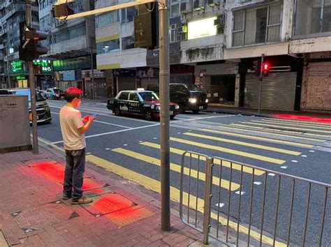 Crosswalk signal in hong kong - sound effect