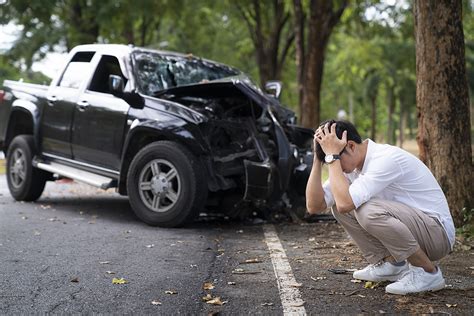 Strong skid in a serious accident - sound effect