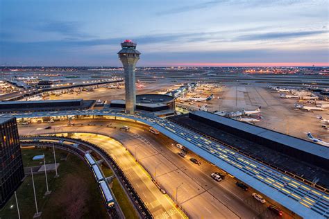 International airport - sound effect