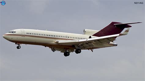 Boeing 727 aircraft: landing - sound effect