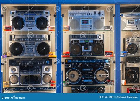 Cassette recorder, various manipulations - sound effect