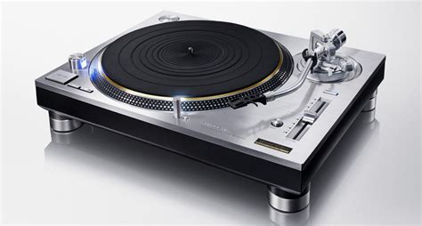 Turntable: end of record, crackle of record - sound effect