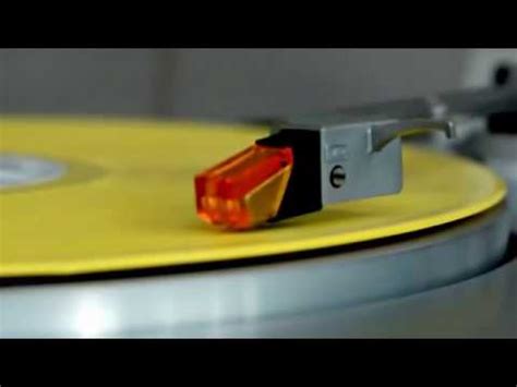 Record needle noise - sound effect