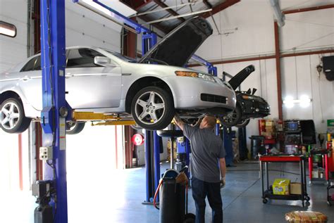 Car service, auto repair shop - sound effect