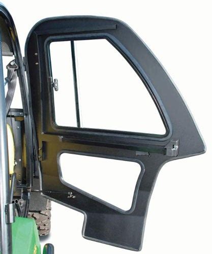 Tractor door: open, close, outside - sound effect