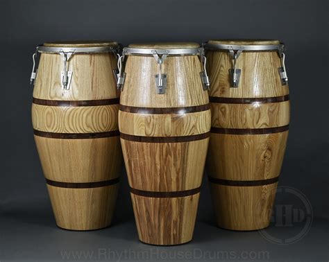 Conga drums (artificial sound)