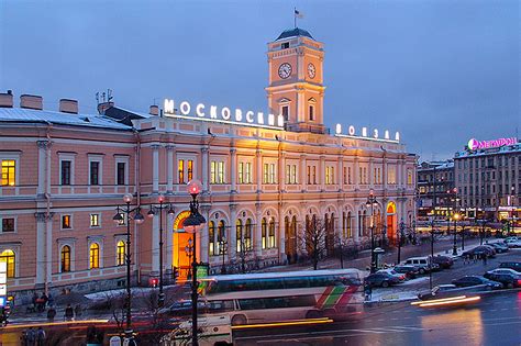 Atmosphere of moscow railway station in st. Petersburg - sound effect