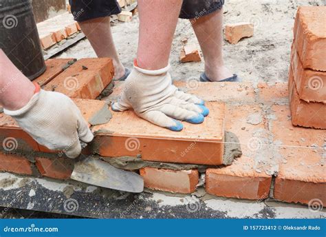 Bricks are laid with a trowel - sound effect