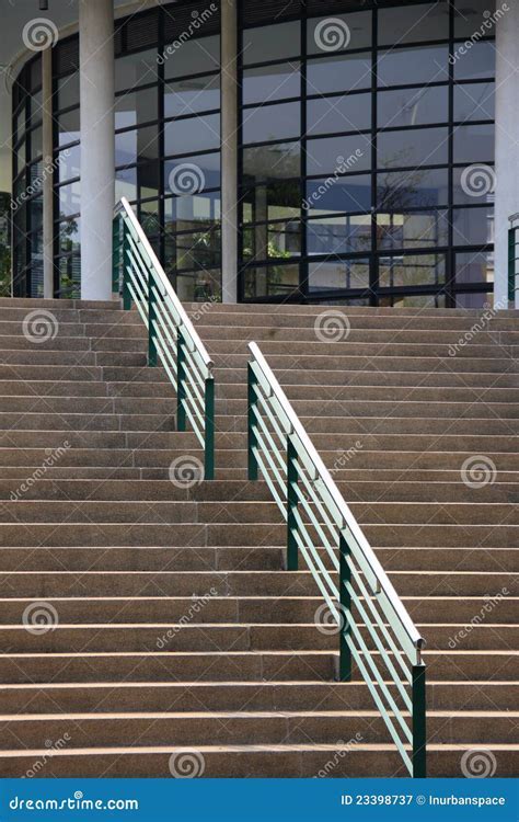Public hall with voices and steps on stone stairs - sound effect