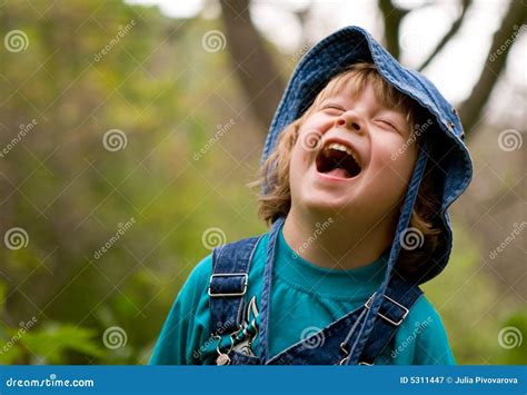 Roaring laughter of a child - sound effect