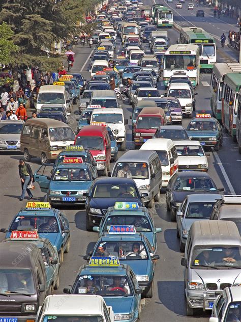 Traffic jam: continuous signals - sound effect
