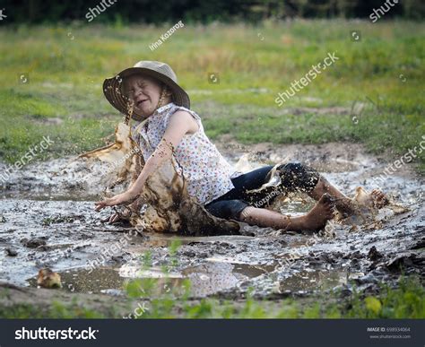 Barrel falls into mud - sound effect