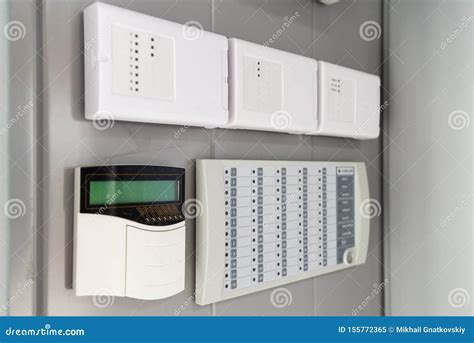 Electronic sound machine room with alarm