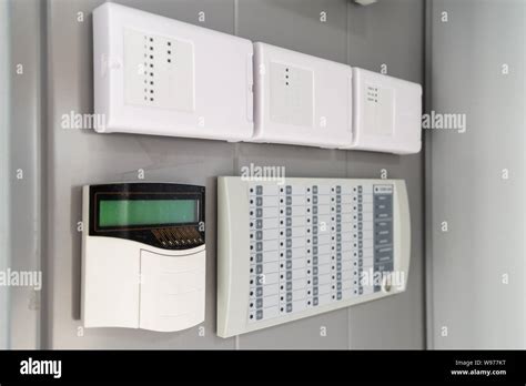 Electronic sound machine room with alarm