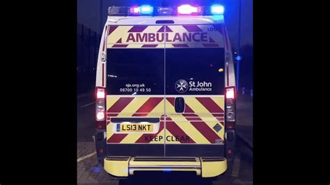 Ambulance siren (2) - sound effect