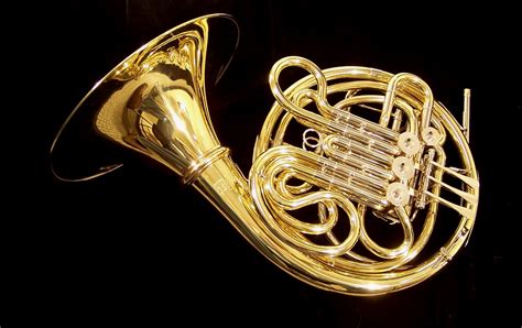 French horn sound for battle scene