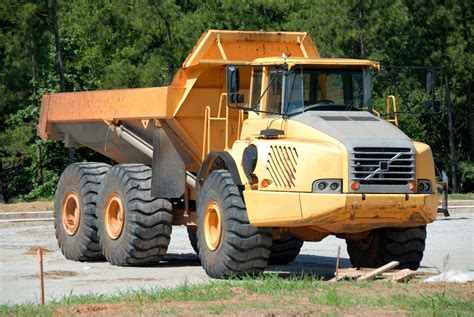 Dump truck sound effects