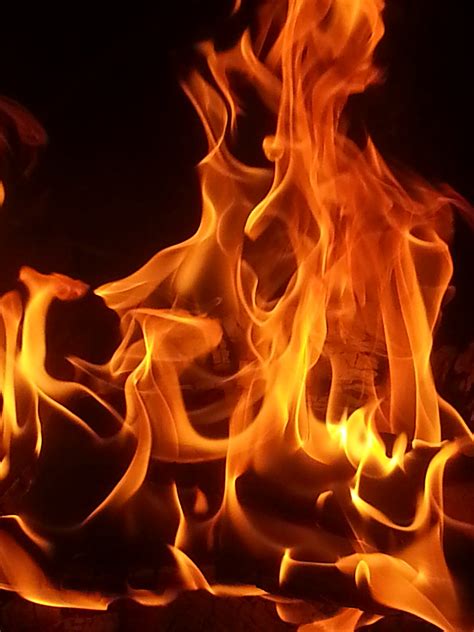 Fire, burning (2) - sound effect